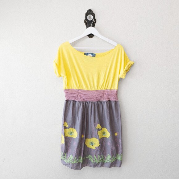 Chelsea & Violet Dresses & Skirts - Chelsea & Violet Floral Dress L Yellow Gray Colorblock Boho Short Sleeve